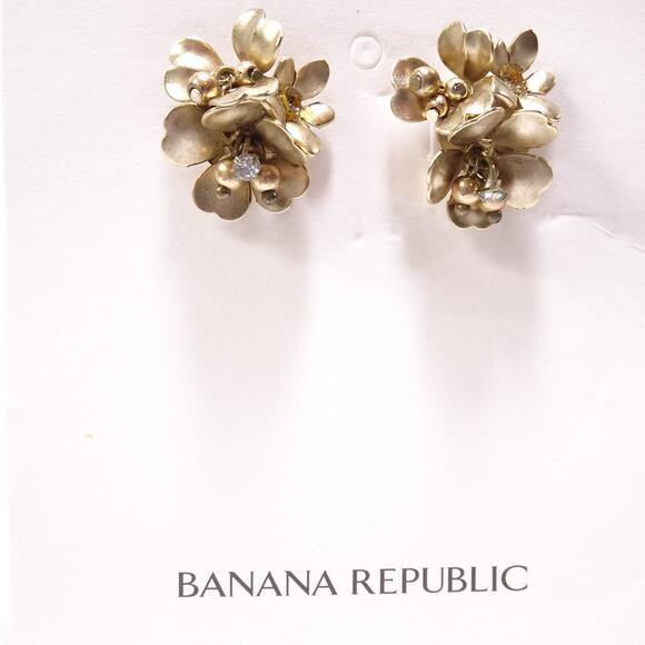 NWT Banana Republic Women's Brass Metal Flower Stud EARRINGS NWT 48 - Picture 1 of 8